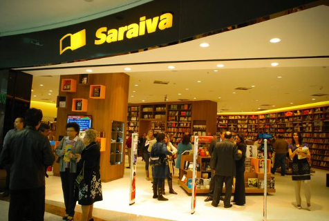 Saraiva demite funcionários e fecha livraria na Capital