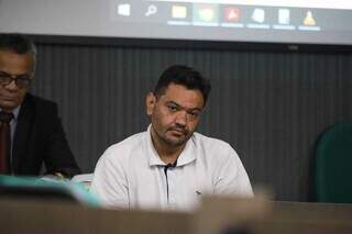 Paulo sentado no banco dos réus durante julgamento na 2ª Vara do Tribunal do Júri (Foto: Henrique Kawaminami)