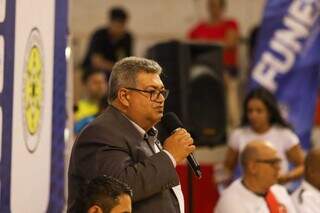 Presidente da FJMS, José Ovídio durante discurso de abertura do evento (Foto: Henrique Kawaminami))