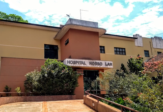 Fachada do Hospital Nosso Lar, em Campo Grande. (Foto: Arquivo)