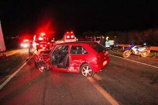 Gol ficou parcialmente destruído após colisão. (Foto: Juliano Almeida)