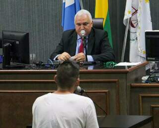 Christian Campoçano Leitheim chegou a ficar de frente com juiz, mas não quis responder perguntas (Foto: Juliano Almeida)