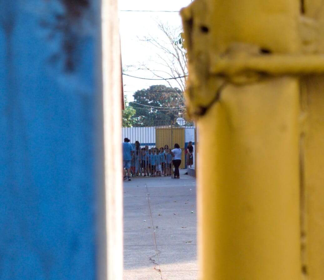 Alunos são obrigados a deixar escola no Tiradentes após vazamento de gás