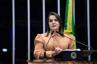 Prefeita Adriane Lopes discursa em palanque do Senado Federal, em Brasília (Foto: Divulgação)