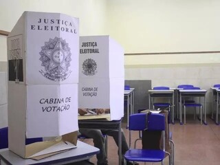 Cabine de votação em escola pública de Campo Grande (Foto: Arquivo)