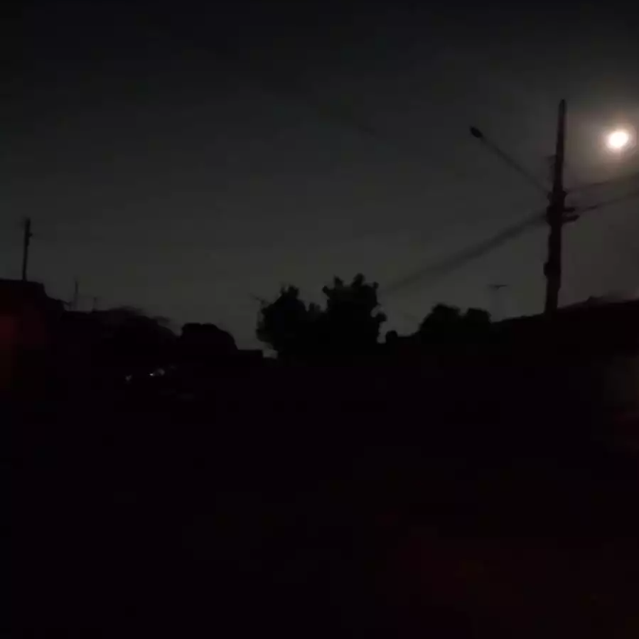 Região das Moreninhas tem queda de energia e moradores ficam às escuras 