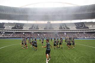 Elenco do Botafogo em treino aberto para a torcida no estádio Engenhão (Foto: Vítor Silva/Botafogo)