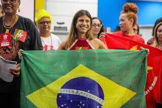 Deputada federal durante encontro com membros do partido em Campo Grande (Foto: Divulgação)