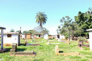O Santo Amaro, um dos três cemitérios públicos de Campo Grande (Foto: Arquivo)