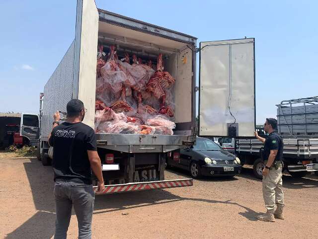 Quadrilha &eacute; presa com 1,5 tonelada de maconha escondida em carga de carne