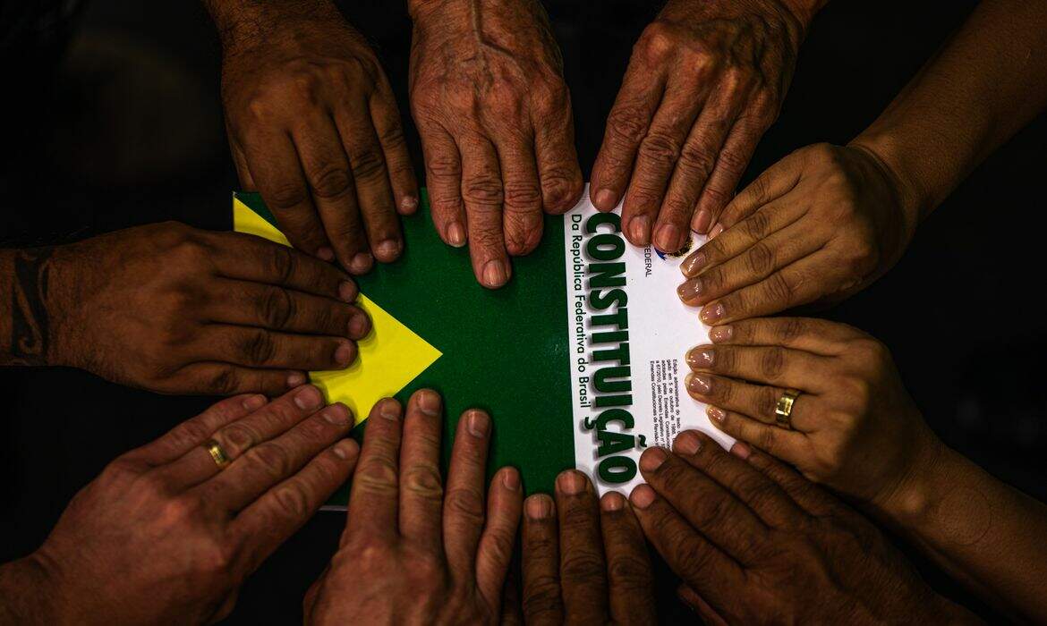 Com 131 modificações, Constituição do Brasil completa 35 anos