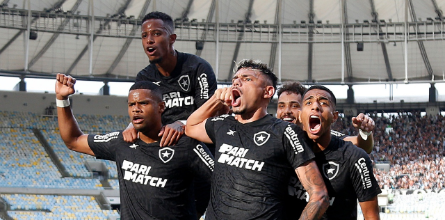 Botafogo bate Fluminense e volta a vencer ap&oacute;s cinco jogos sem vit&oacute;rias