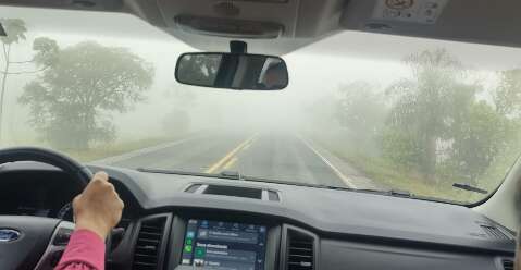 Nevoeiro em Porto Murtinho diminui visibilidade na BR-267 
