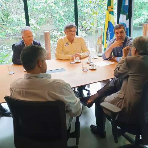 Candidato &agrave; presid&ecirc;ncia do Conselho Federal de Engenharia faz visita &agrave; Capital