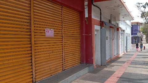 Com 90 "portas fechadas" em 2 ruas do Centro, prefeitura avaliará comércio