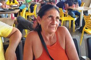 Ansiedade para reencontrar fam&iacute;lia se junta &agrave;s horas de espera na rodovi&aacute;ria