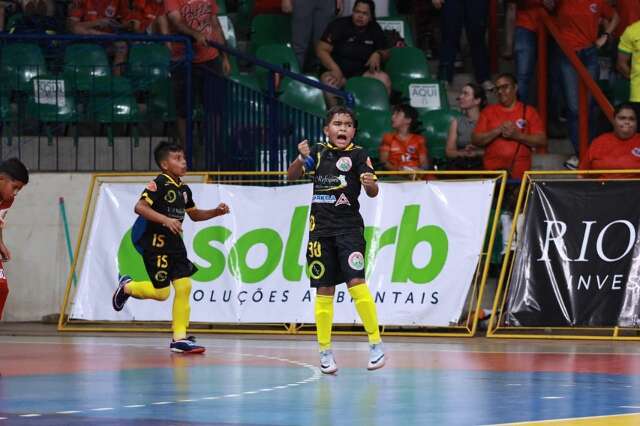 Na Capital, segundo dia de Ta&ccedil;a Brasil Sub-10 tem goleada de 17 a 1