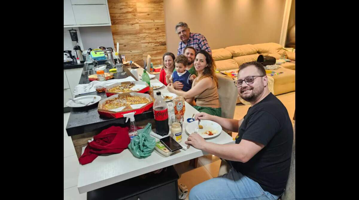 Dicas sobre levar sua própria comida em viagens de avião - Lugares por Onde  Ando - Campo Grande News