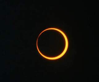 Eclipse solar anular registrado em 20 de maio de 2012 (Foto: NASA)