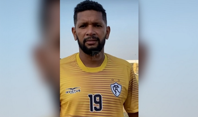 Jogador do Corumbaense é internado após partida de futebol na Capital 