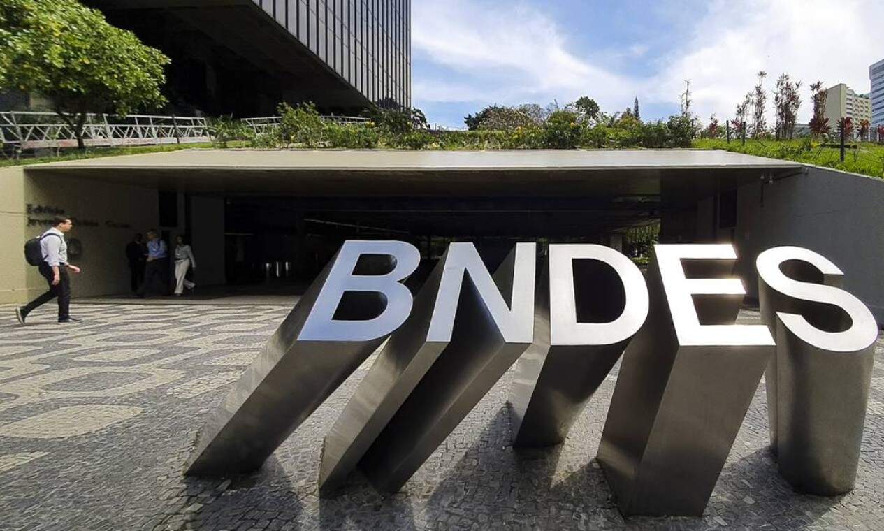 BNDES abre R$ 750 milhões para melhorar ferrovia que liga agronegócio de MS a SP