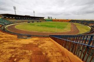 Jogo foi sediado no Estádio Douradão, nesta quarta-feira (Foto: Divulgação/Prefeitura de Dourados)