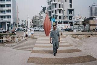 Em Tel Aviv, 1995, época em que atentados com carro-bomba e homens-bomba eram rotineiros (Foto: Arquivo pessoal)