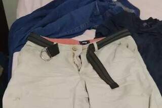 Roupas encontradas com o militar e que foram reconhecidas pela frentista (Foto: Divulgação | PCMS)