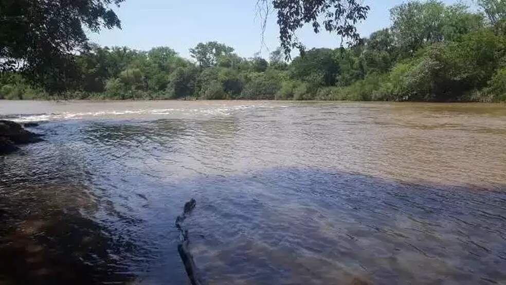 Pescador escorrega em pedreira e morre afogado no Rio Iguatemi