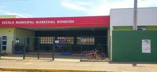 Fachada da Escola Municipal Marechal Rondon, onde problemas foram denunciados (Foto: Thamer Paulino)