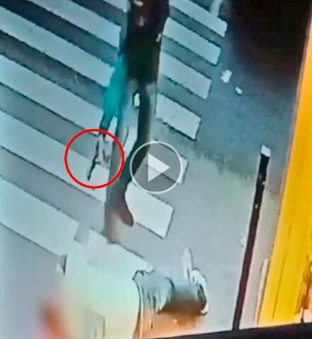 V&iacute;deo mostra momento que atirador executa homem em supermercado