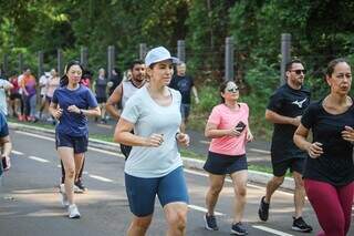 Primeira-dama, Mônica Riedel, no treino para a Corrida dos Poderes (Foto: Henrique Kawaminami)