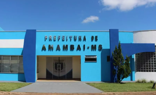 Fachada da Prefeitura de Amambai, município distante 360 quilômetros de Campo Grande (Foto: divulgação) 