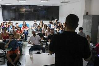 &#34;Aulão&#34; acontece na sede da Sejuv, em Campo Grande (Foto: Henrique Kawaminami)