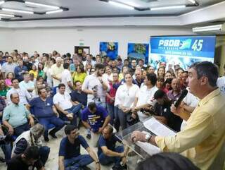 Governador Eduardo Riedel fala durante convenção do PSDB. (Foto: Divulgação/PSDB)