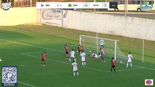 Weverton marca o gol do empate entre Misto e São Gabriel no segundo tempo. (Foto: Reprodução/YouTube)