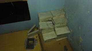 Tabletes falsos de cocaína, apreendidos em casa de Dourados (Foto: Divulgação/Polícia Civil)