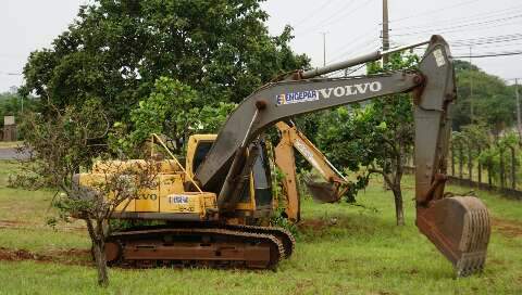 Moradores reclamam de obra parada em recapeamento da Avenida Duque de Caxias