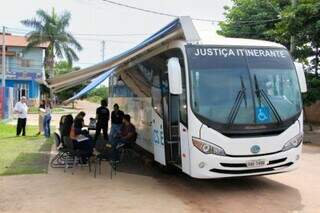 Ônibus da Justiça Itinerante. (Foto: Reprodução/TJMS)
