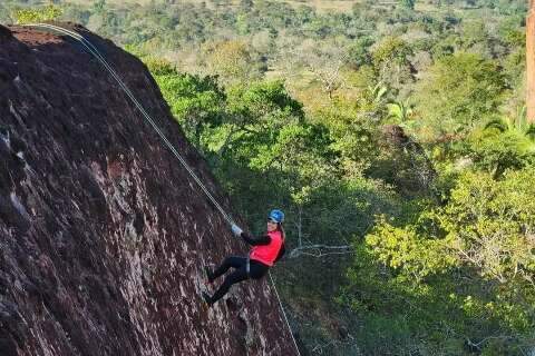 Amor por aventura virou projeto de vida com trilhas e rapel em MS