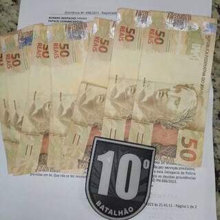 Dinheiro falso encontrado junto com os três homens (Foto: divulgação)