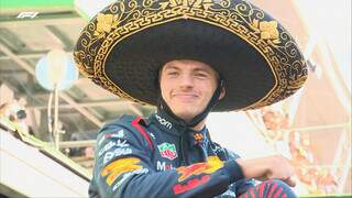 Max Verstappen comemorou a vitória usando um sombreiro, tradicional da cultura mexicana (Foto: Divulgação/F1)