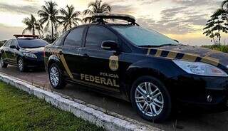 Viaturas da Polícia Federal durante cumprimento de mandados (Foto: Divulgação)