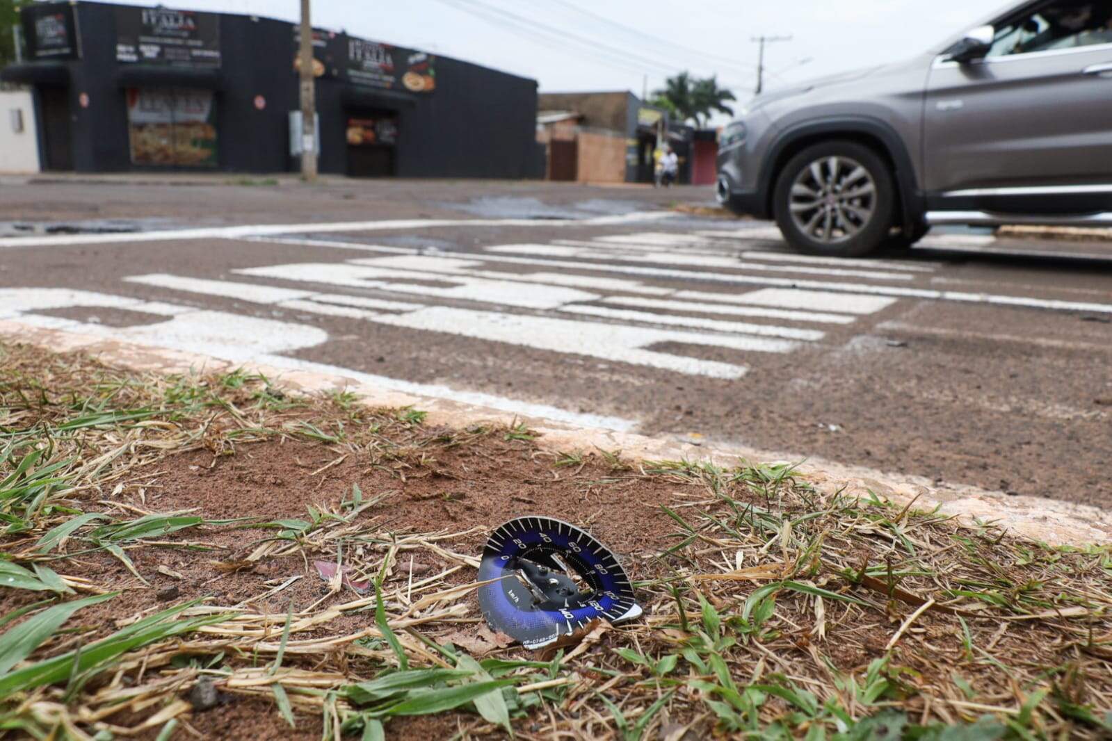 Prefeitura reforça sinalização em cruzamento onde motociclista morreu atropelado