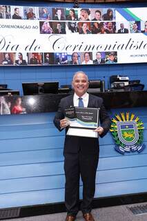 O prêmio recebido pela Assembleia Legislativa coroa uma carreira de mais de 20 anos dedicados a organização de casamentos e eventos no Brasil e exterior. (Foto: Regina Aoki)