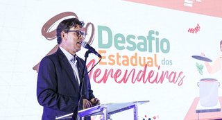 Diretor de operações do Sebrae/MS, Tito Estanqueiro discursa na grande final (Foto: Sebrae/MS)