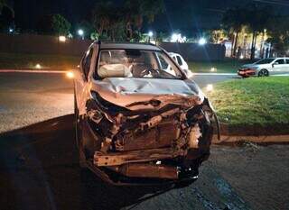 Chevrolet Tracker teve a frente destruída em colisão. (Foto: Osmar Daniel)