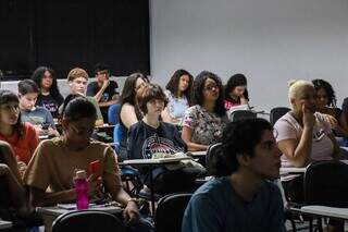 Estudantes participam de &#34;aulão&#34; na Capital (Foto: Arquivo/Henrique Kawaminami)