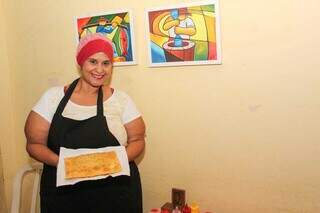 Ex-professora, Nica investiu em pastelaria para ter renda. (Foto: Juliano Almeida)