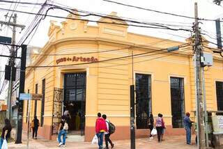 Casa do Artesão, localizada na Rua Calógeras com Avenida Afonso Pena (Foto: Alex Machado)